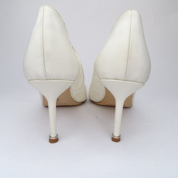 Manolo Blahnik Hangisi Floral Lace Crystal Pumps - Picture 13 of 14